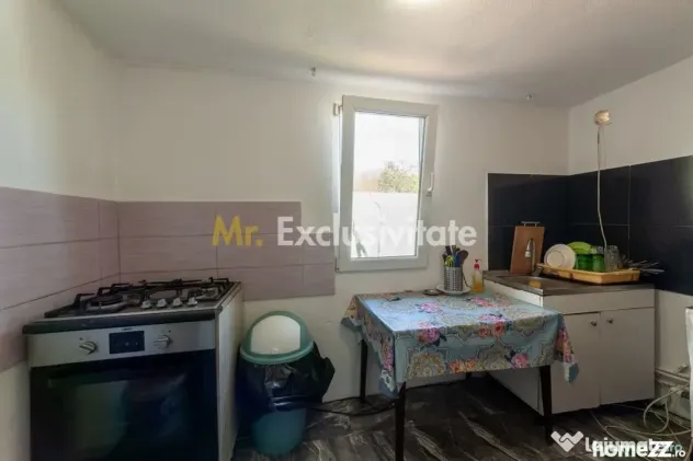 Casă renovată 2022, 3 camere, 1034 mp teren, încălzir...