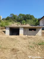 Teren intravilan Turcesti (Pitesti) - 1083 mp, demisol ex...
