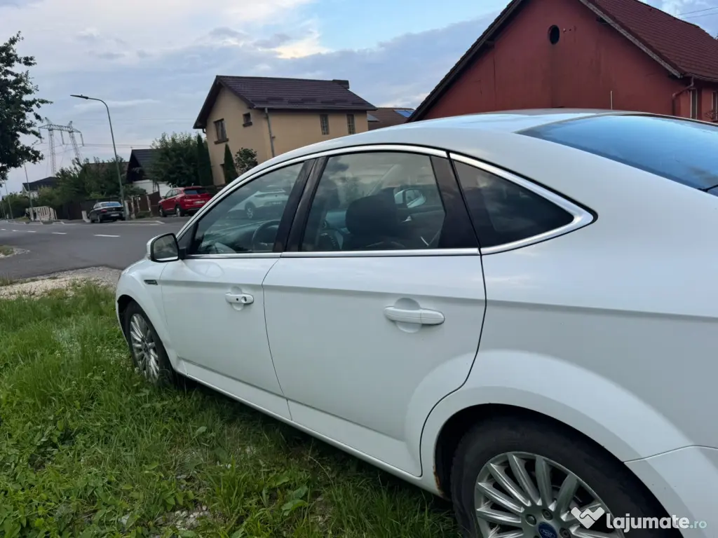Ford Mondeo 2014 Decembrie - Filtru particule defect/înfundat