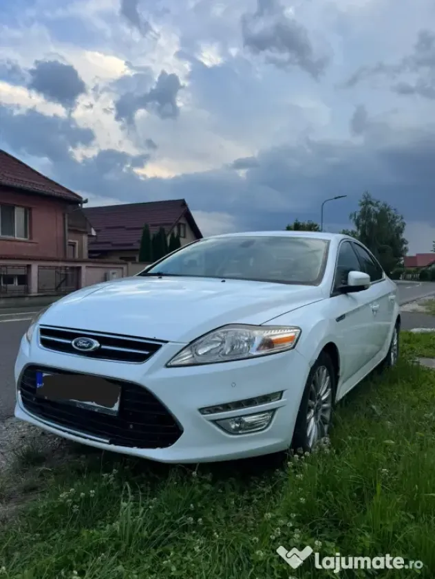 Ford Mondeo 2014 Decembrie - Filtru particule defect/înfundat