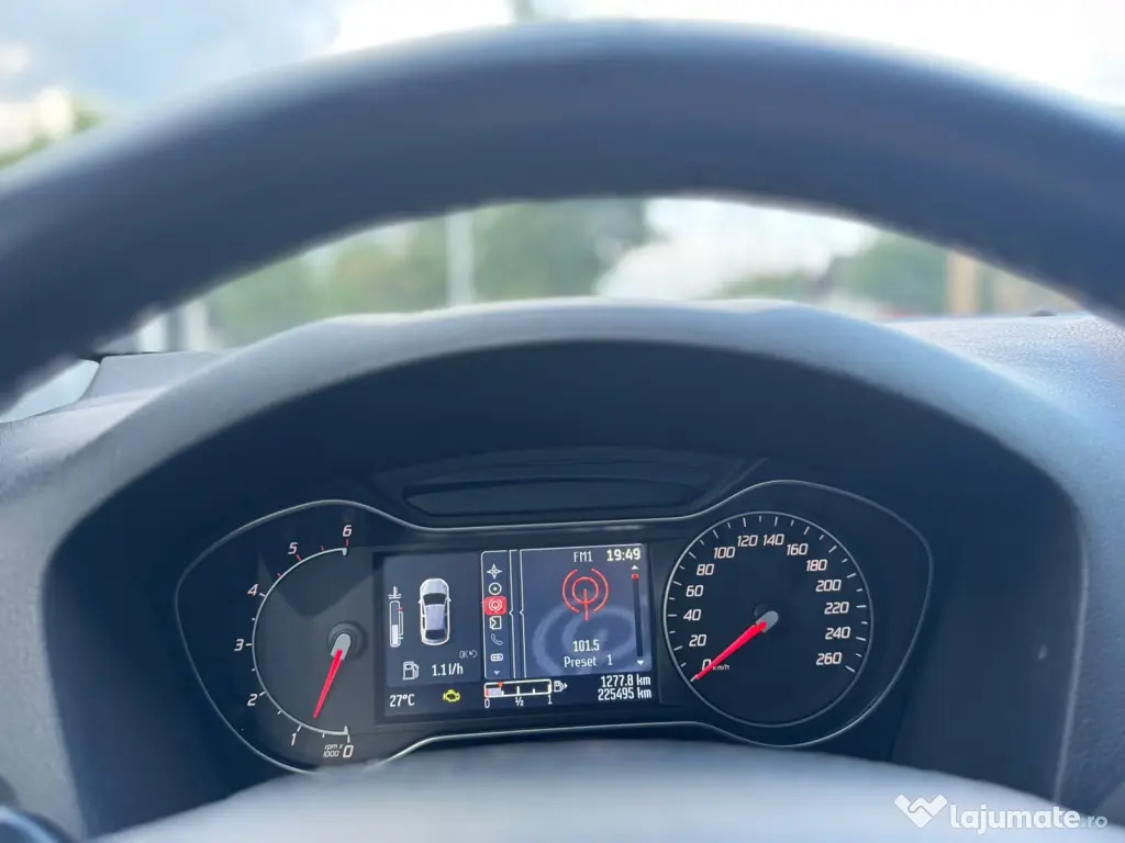 Ford Mondeo 2014 Decembrie - Filtru particule defect/înfundat