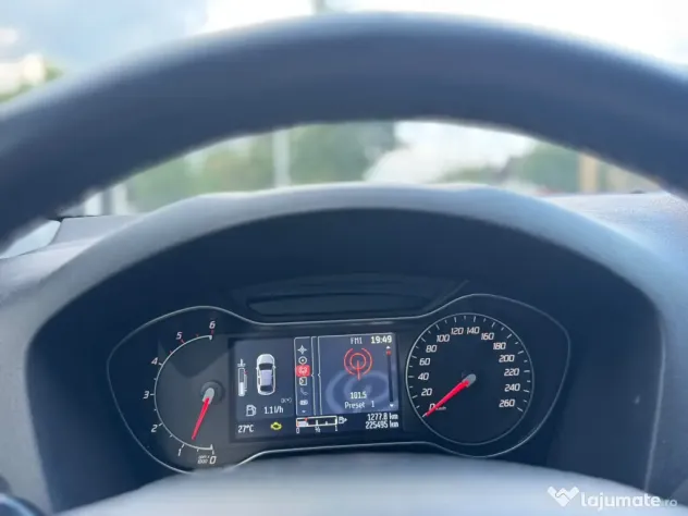 Ford Mondeo 2014 Decembrie - Filtru particule defect/înfundat