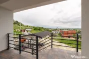 Casă cu 5 camere si 1255 mp teren – Stefanesti-Arges -... 