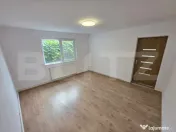 Casă complet renovată, 3 camere, 70 mp utili, teren 200 mp 