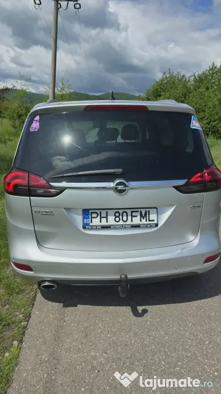 Opel zafira 2014 autoturism