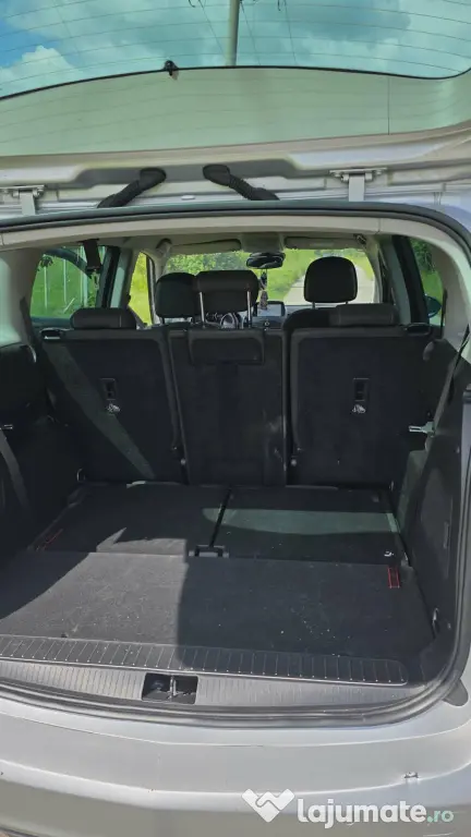 Opel zafira 2014 autoturism