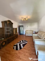 Apartament 3 camere, decomandat, Zona Centrală 