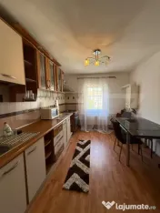 Apartament 3 camere, decomandat, Zona Centrală 