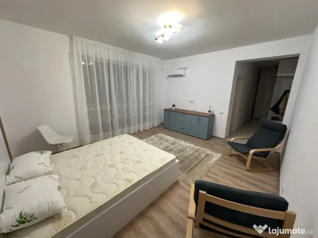 Aparatorii patriei paraul rece etaj 4
