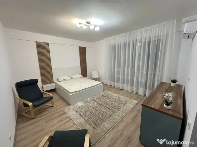 Aparatorii patriei paraul rece etaj 4
