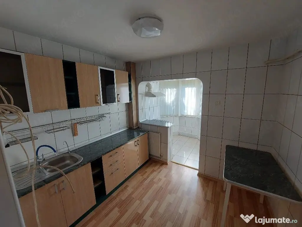 De inchiriat apartament strada Nae Leonard, etaj 1, 1800 lei