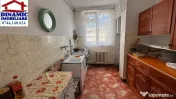 Ap 2 camere decomandat, etaj 3 – Precista, zona Școala 10, 49 000 Euro 