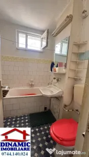 Ap 2 camere decomandat, etaj 3 – Precista, zona Școala 10, 49 000 Euro 