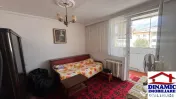 Ap 2 camere decomandat, etaj 3 – Precista, zona Școala 10, 49 000 Euro 