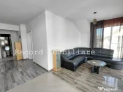 Apartament 3 camere,2 balcoane,parcare str.Florilor 