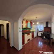 Apartament 4 camere de vânzare Ultracentral etaj 1