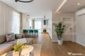 Apartament 3 camere, 95mp, 2 parcari, terasa, zona UMF 