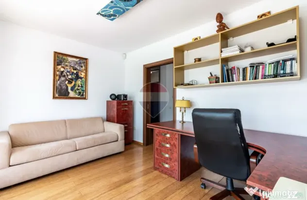 Apartament 4 camere de vanzare la Unirii, 3xparcare, boxa...