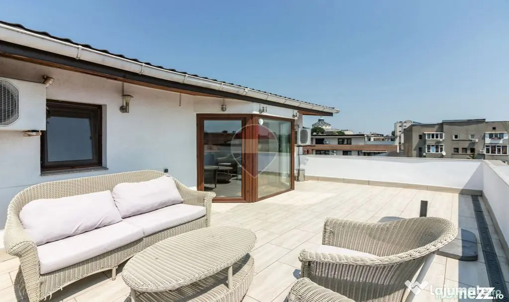 Apartament 4 camere de vanzare la Unirii, 3xparcare, boxa...