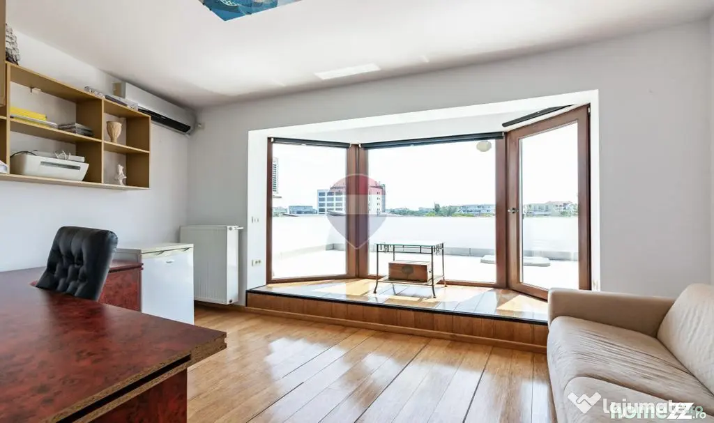 Apartament 4 camere de vanzare la Unirii, 3xparcare, boxa...