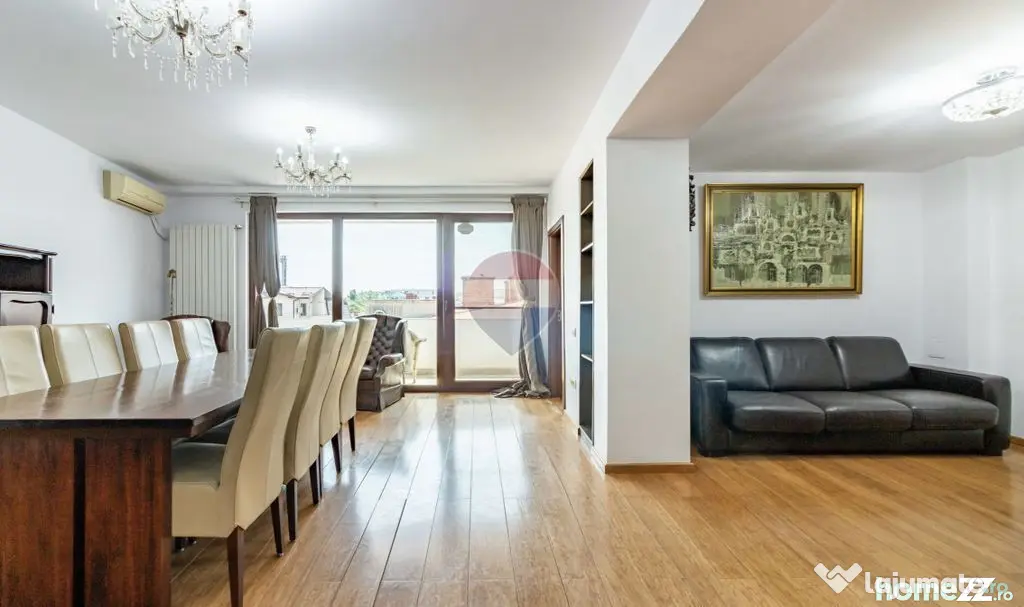 Apartament 4 camere de vanzare la Unirii, 3xparcare, boxa...