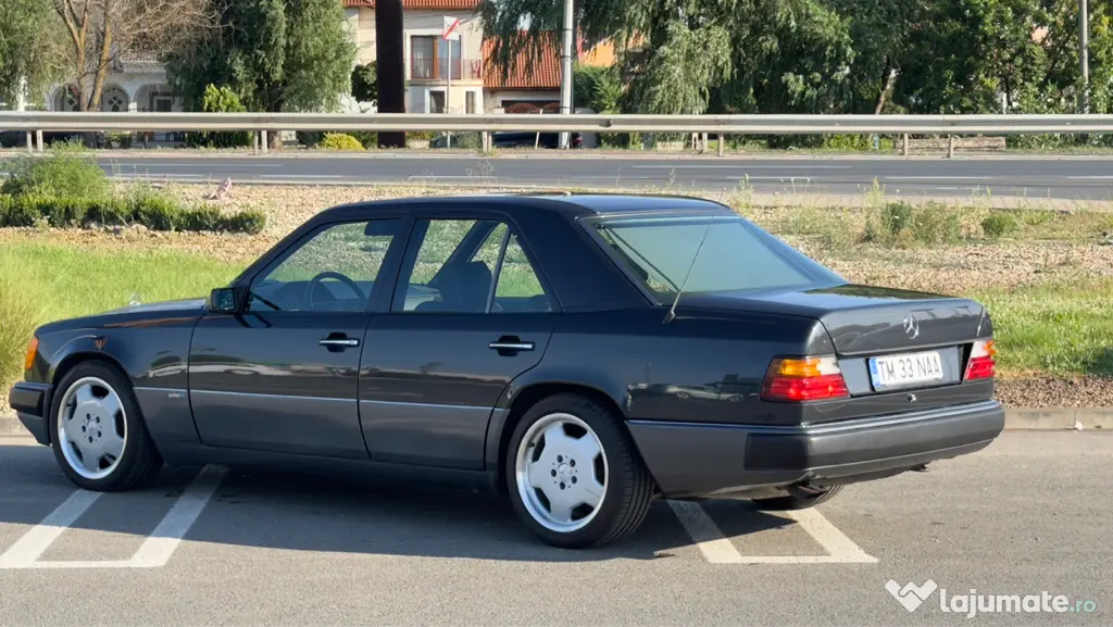 Mercedes 300 E 24v 124 istoric