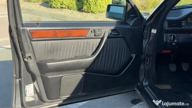 Mercedes 300 E 24v 124 istoric