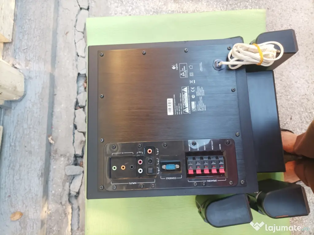 Sistem audio 5.1 Logitech Z906 funcțional fără consola.