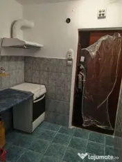 COMPLEX - AP 1 CAMERA - mobilat, utilat, etaj intermediar