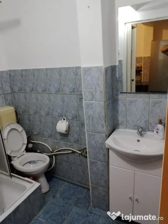 COMPLEX - AP 1 CAMERA - mobilat, utilat, etaj intermediar