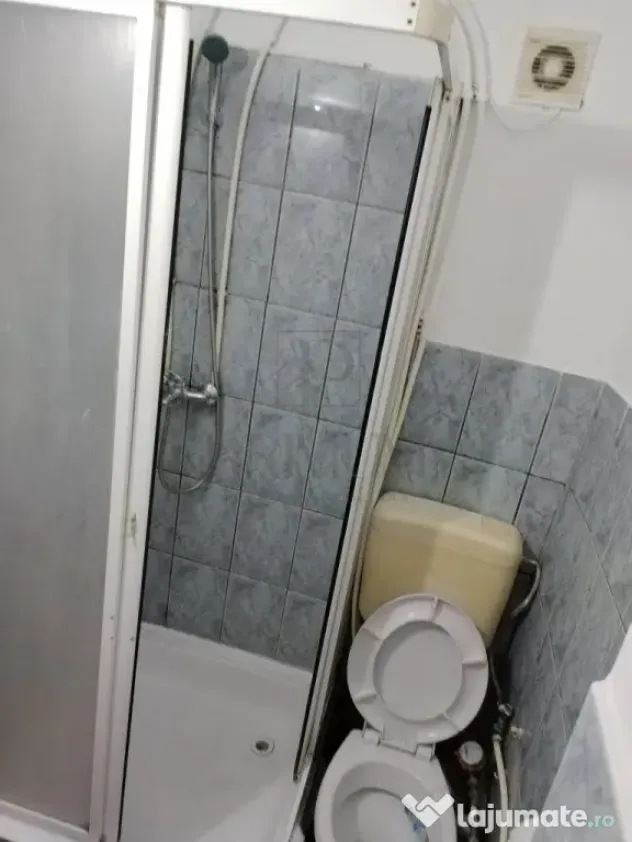 COMPLEX - AP 1 CAMERA - mobilat, utilat, etaj intermediar