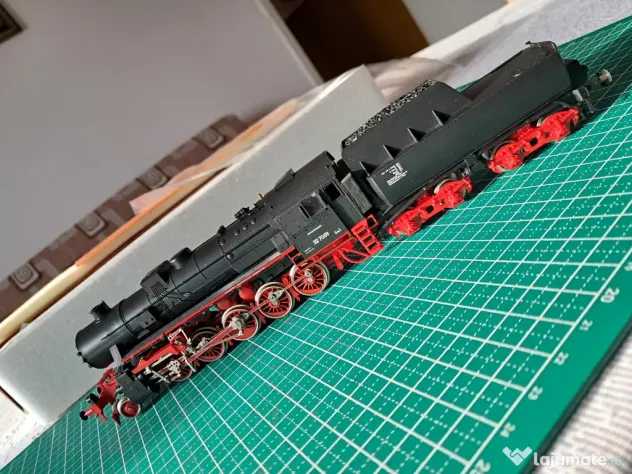Locomotiva Liliput BR52 DB H0 DC analog, fara mufa digitala si vagoane marfa