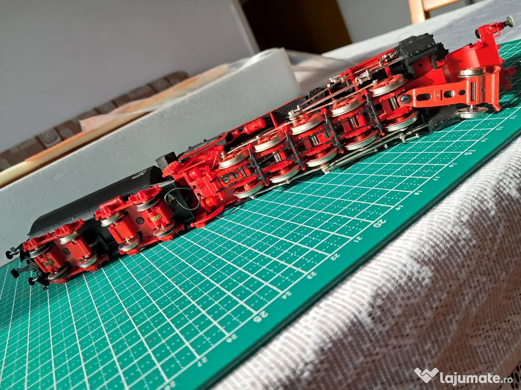 Locomotiva Liliput BR52 DB H0 DC analog, fara mufa digitala si vagoane marfa