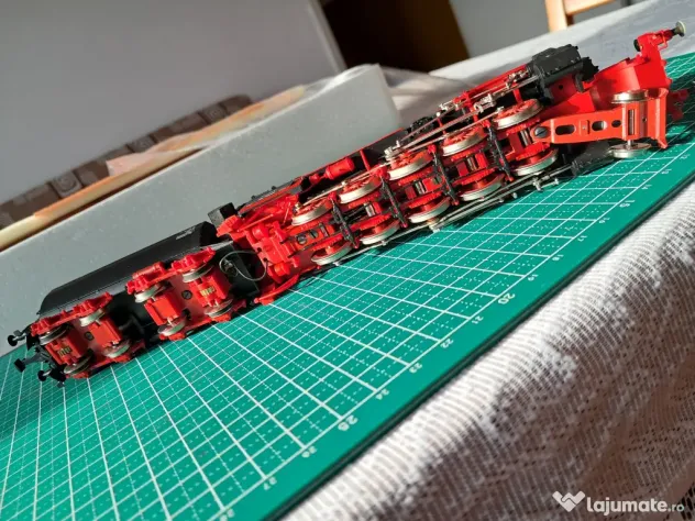 Locomotiva Liliput BR52 DB H0 DC analog, fara mufa digitala si vagoane marfa