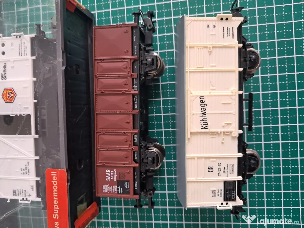 Locomotiva Liliput BR52 DB H0 DC analog, fara mufa digitala si vagoane marfa