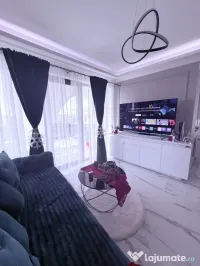 Proprietar /apartament la malul marii 