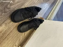 Adidasi nike court vision