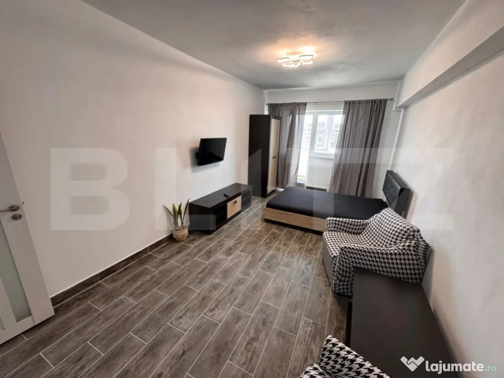 Apartament 2 camere decomandate Central , Piata Mare
