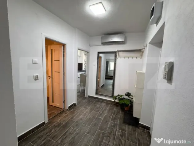 Apartament 2 camere decomandate Central , Piata Mare