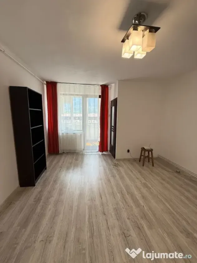 Garsoniera zona NOUA,str Visinului,