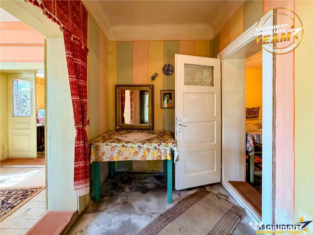FILM Tur 3D! Casa traditionala, cu aproape 2.000mp teren, Il