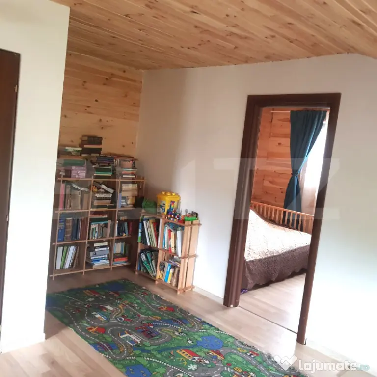 Casă deosebită din lemn masiv de stejar | 125 mp utili | T