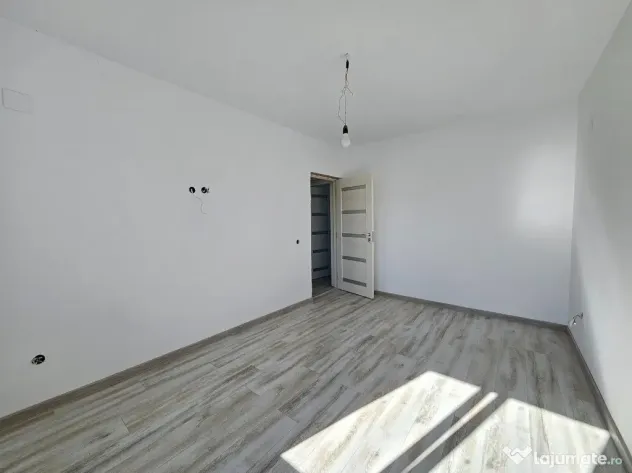 Casa P+M Pitesti, parte din duplex, 138000 EURO