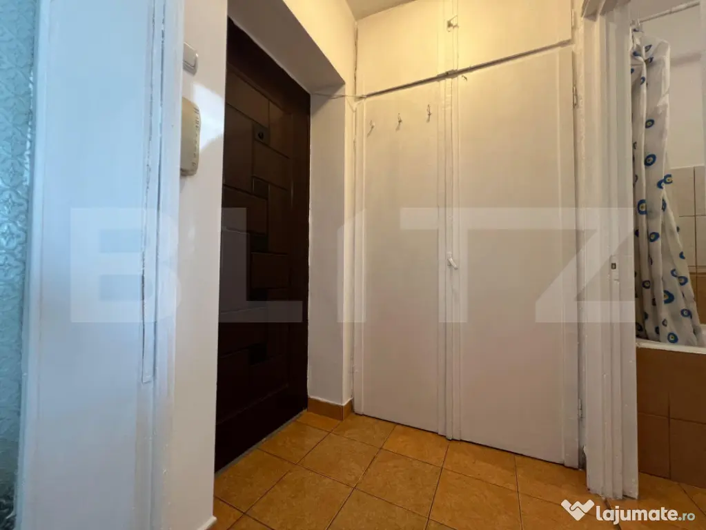 Garsonieră de închiriat — Zonă Centrală, lângă Cetat