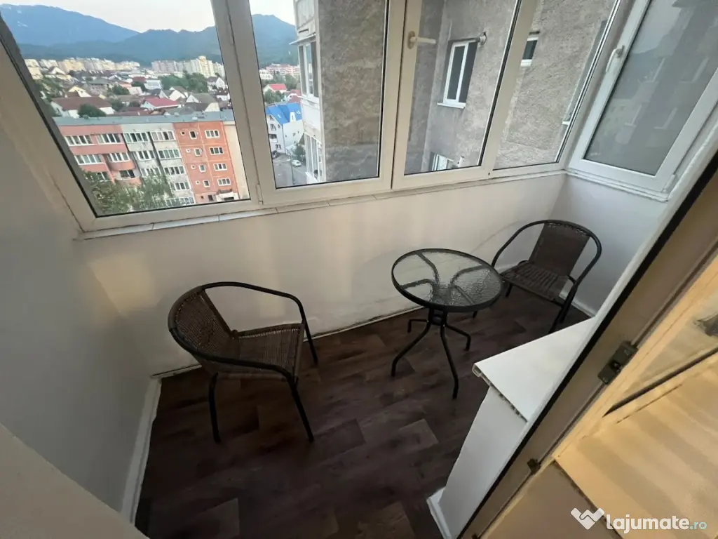 inchiriez apartament 2 camere