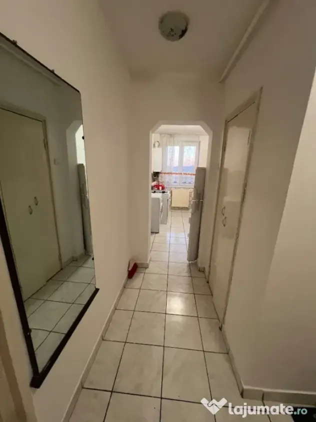 inchiriez apartament 2 camere