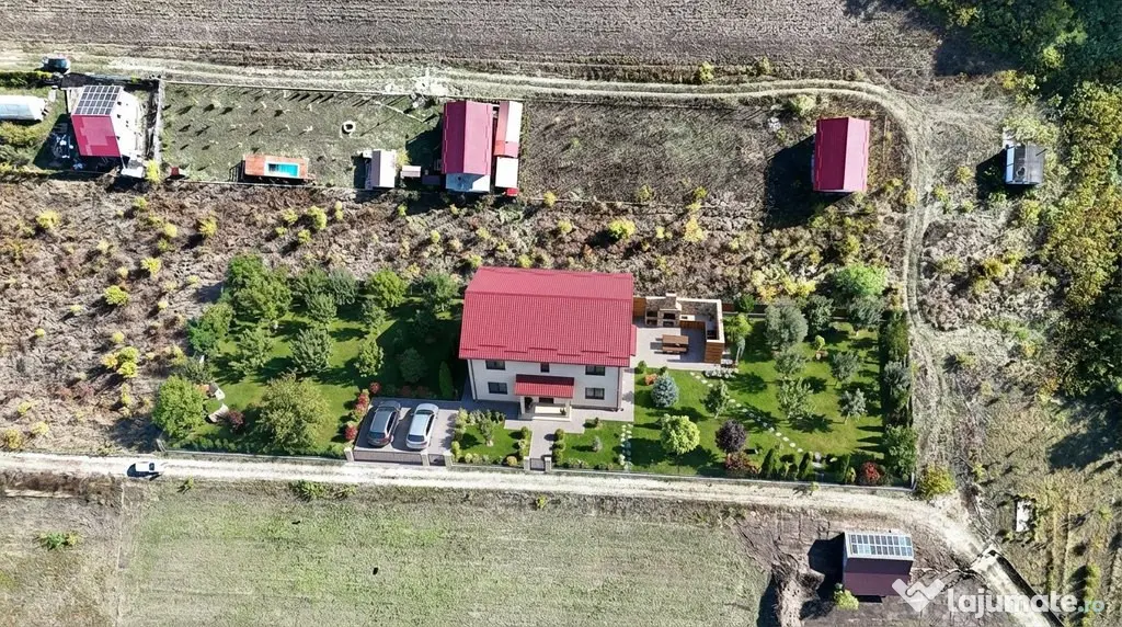 Refugiu la marginea padurii — 1000 mp de liniste in Coc...