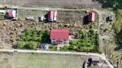 Refugiu la marginea padurii — 1000 mp de liniste in Coc...