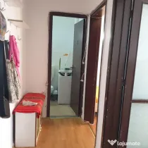 Apartament 2 camere decomandate în Tractorul