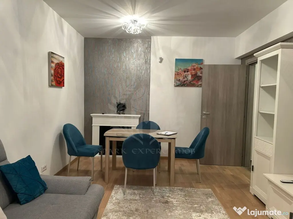 3 CAMERE//MRS SMART//LOC DE PARCARE